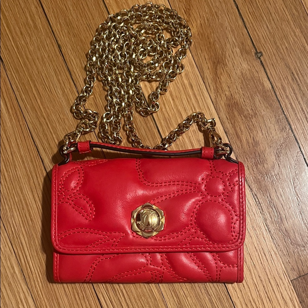 Draper James Red Quilted Chain Crossbody Phone holder with Gold Hardware
